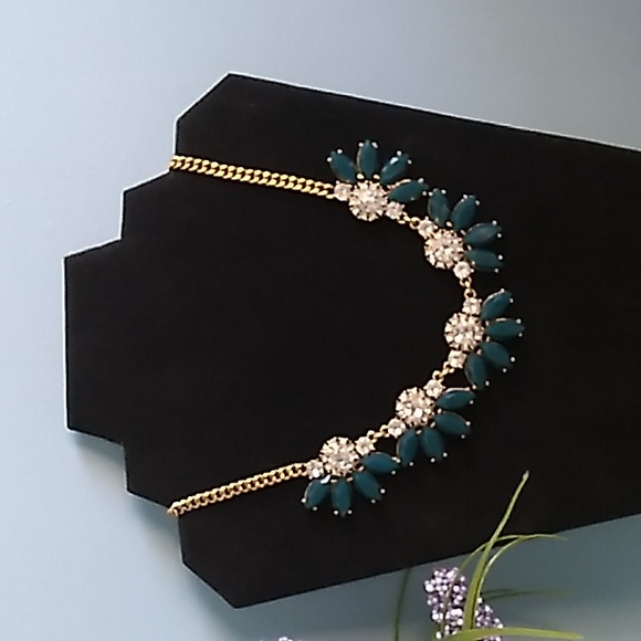 EUC J. Crew Statement Necklace Gold-tone Cubic Zirconia, Green Lucite - Picture 3 of 9